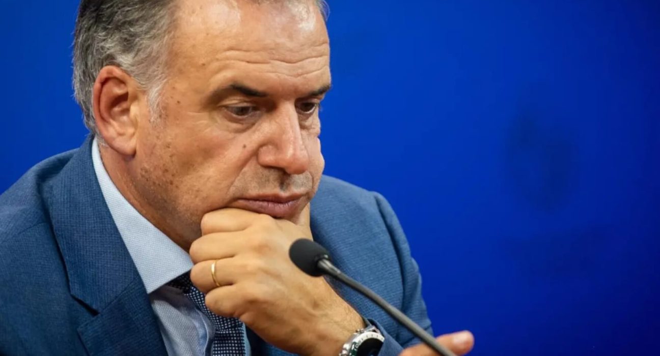 Desaprobación de la gestión de Yamandú Orsi llega al 53%
